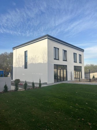 Просторий дуплекс 125 м² з терасою та підвалом, 4 сотки, Гореничі - фото 1