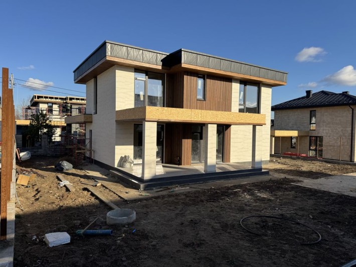 Закрите КМ‼️Будинок з басейном та навісом для авто‼️ГАЗ - фото 1