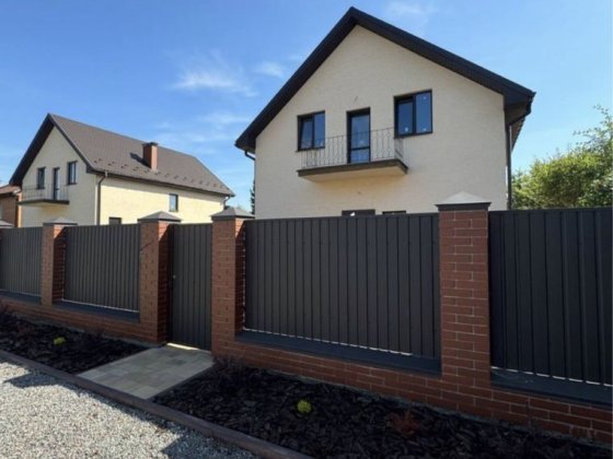 Будинок в Гнідині площею 140 м.кв Гнедин