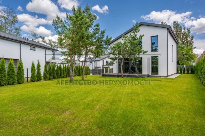 ТОП ПРОДАЖ будинку у КМ Friends Club під чистову  комунікації Гореничі - фото 1