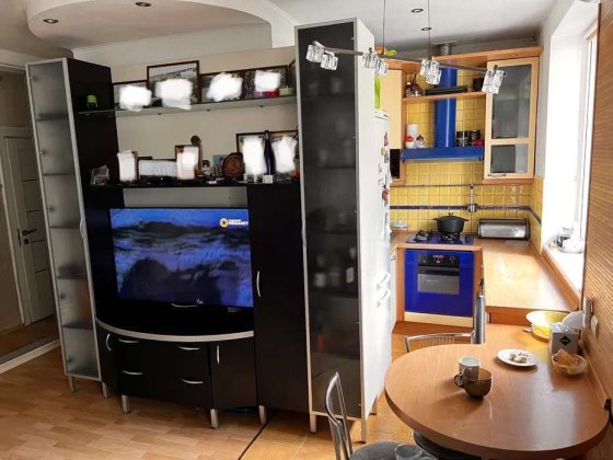 Продаж 2-кімнатної квартири на вул.Олексіївська, 10/12 Київ