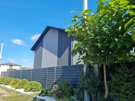 ТАУН З РЕМОНТОМ 110м2! 4 кімнати! Кухня 22м2! Швидкий виїзд на Київ! Стоянка