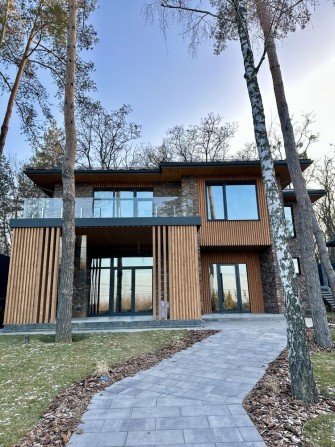 УНІКАЛЬНИЙ будинок серед Лісу, елітна локація, дизайнерський ремонт ! - фото 1