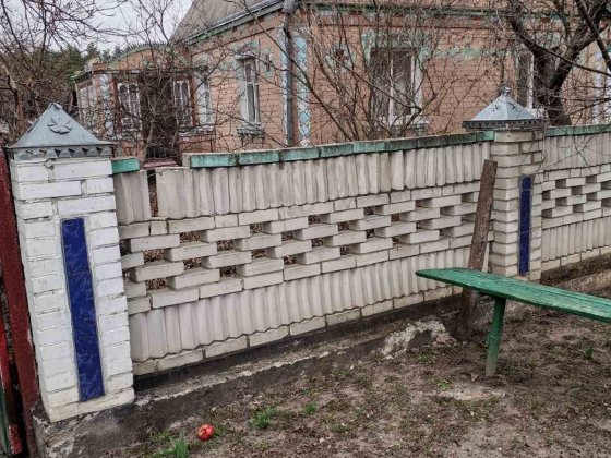 Житловий будинок біля лісу Миронівка