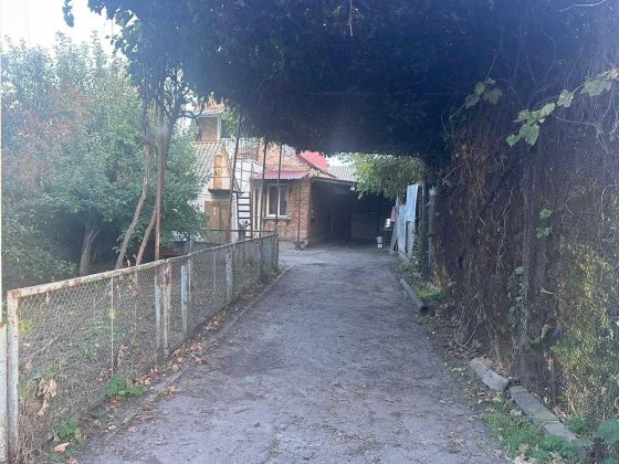 Продається житловий будинок Миронівка