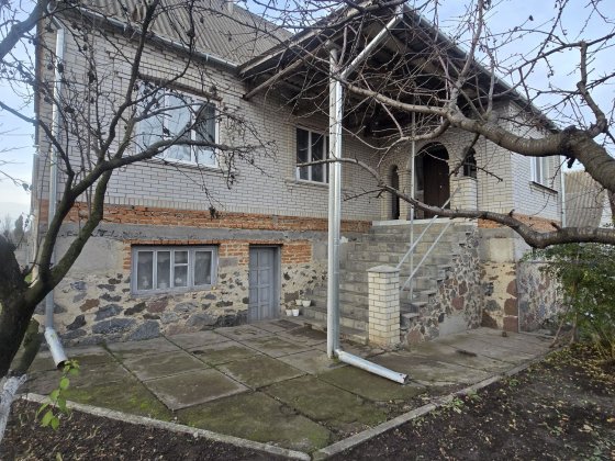 Продаж будинку смт Рокитне Рокитное