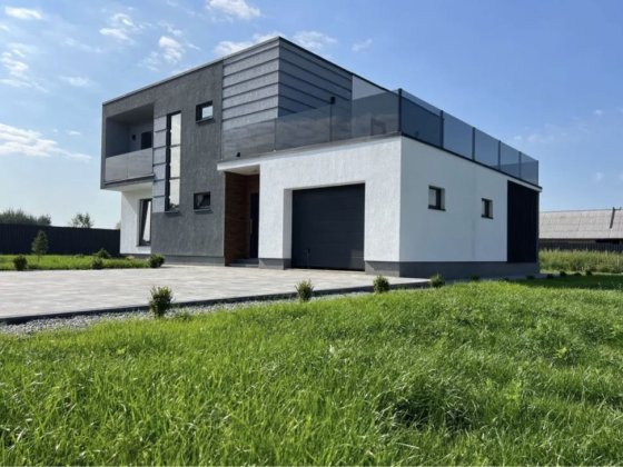 Макарів. Продається двоповерховий будинок в стилі хай-тек Макарів