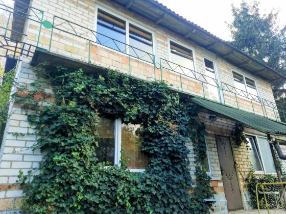 Будинок біля Києва у неймовірному мальовничому середовищі Глеваха