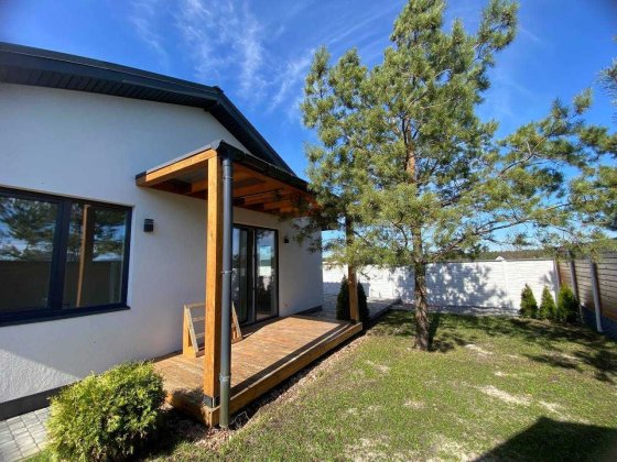 Продам ГАРНЮЩИЙ будинок з КАМІНОМ, НАПОВНЕННЯМ! Сосни у дворі! Без% Бобрица