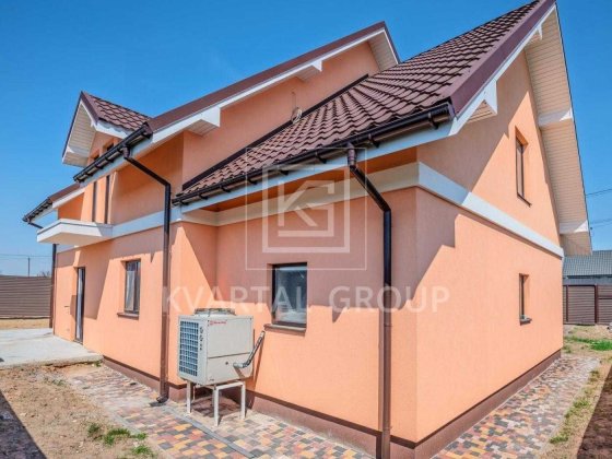 Новий двоповерховий будинок з ремонтом с. Бузава Київська обл Бузова