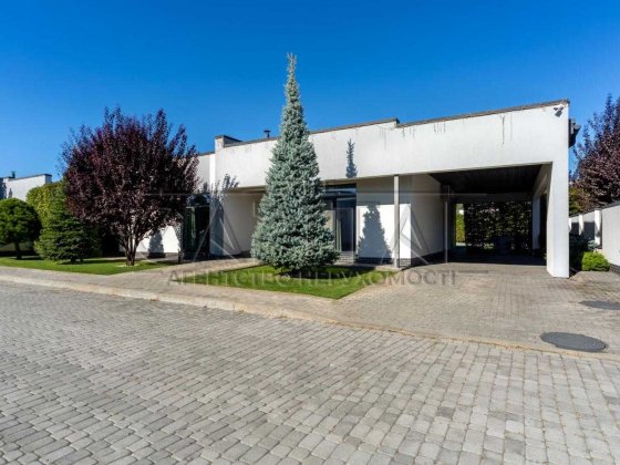 Продаж Будинку, Басейн, закрите КМ  вул. Дмитрівська, Дмитрівка Дмитрівка