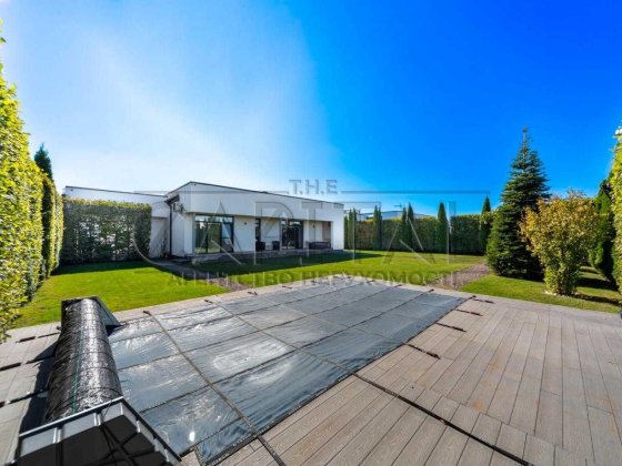 Автономний одноповерховий будинок, ремонт, КМ Белгравія, басейн, ГАЗ Дмитровка