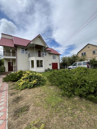 Будинок з ремонтом на 25 сотках землі. - фото 1