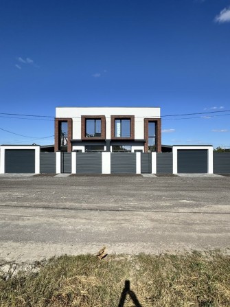 Дом.Дуплекс в Зазимье . - фото 1