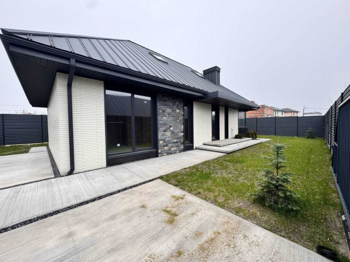 Будинок з центральними комунікаціями | 9 км до Києва | Без комісії - фото 1