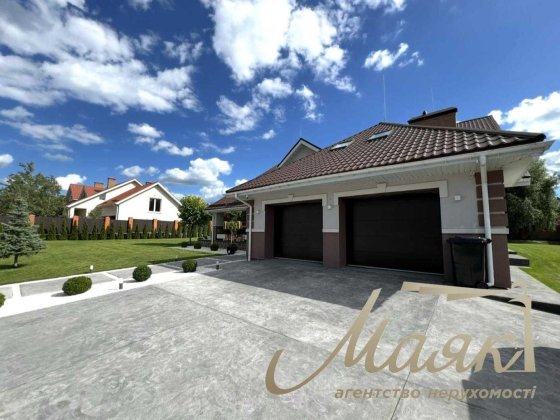 Продажа 2-х этажного дома с дизайнерским ремонтом 356м2 в Иванковичах Иванковичи