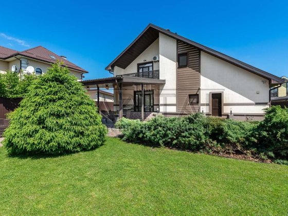 Продається 2 будинки (гостьовий і основний) 14 соток в закрите КМ) Крушинка