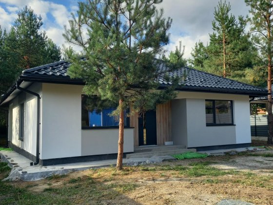 Будинки в Малютянці Малютянка