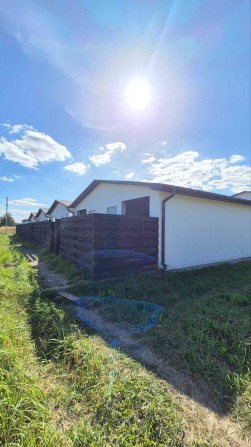 Дмитрівка, Мила, смарт-квартира з власним двориком - фото 1