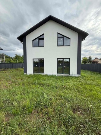 Будинок в тихій локації, з великою ділянкою - фото 1