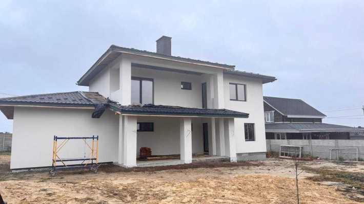 Будинок + Гараж 30 м² — ТОП Локація - фото 1