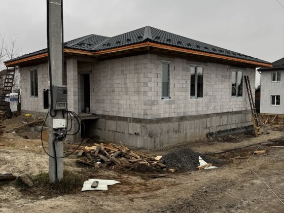 Будинок на єтапі будівництва Нове