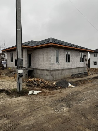 Будинок на єтапі будівництва - фото 1