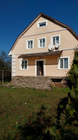 Обмін на квартиру, добротний будинок з бомбосховищем, підвал - фото 1