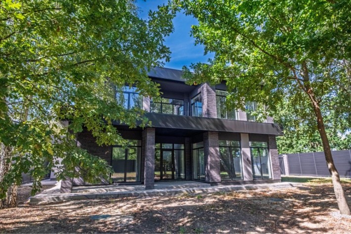 Продаж будинка Плюти Козин Конча-Заспа 20 соток - фото 1