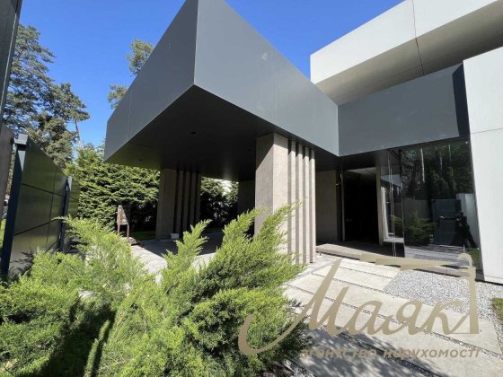 Продажа дома, 305 м2 с бассейном, участок 11 соток, Плюты Плюты