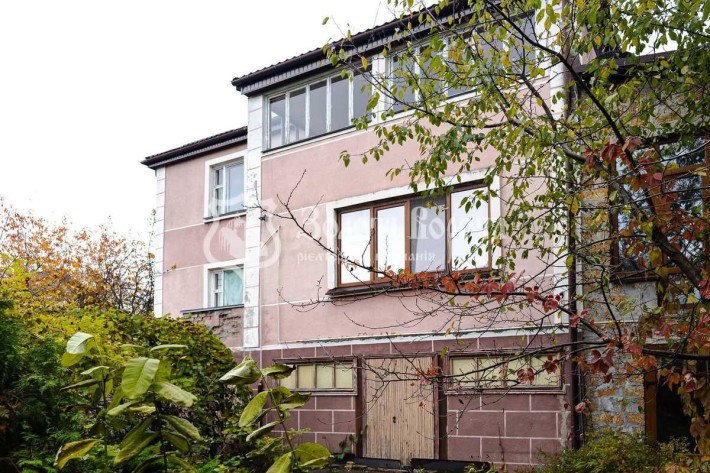 Половина будинку, 2пов. Під ремонт. с. Пухівка, Броварський район - фото 1