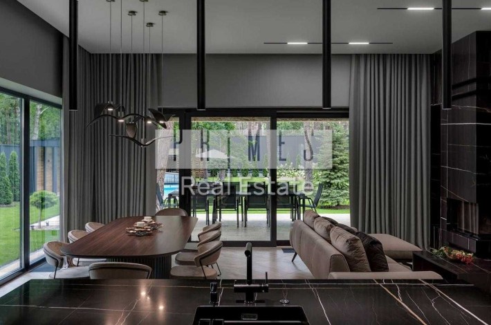 Продаж будинку Плюти. Сучасний ремонт! Басейн - фото 1