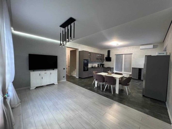 Будинок з ремонтом у с. Юрівка | 158 м² | 4 сотки | 4 кімнати - фото 1