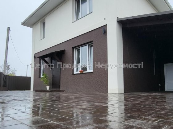 Продам будинок у центрі с.Юрівка. Без комісії для покупця. Юровка