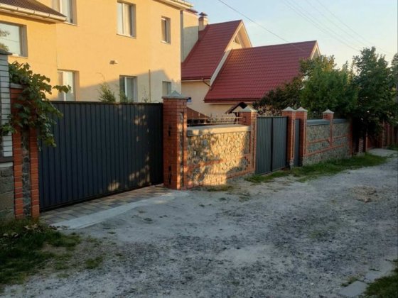 Продаж 2-й будинок Юрівка 7 км Києва ліс озеро Заходь і живи красиво Юрівка