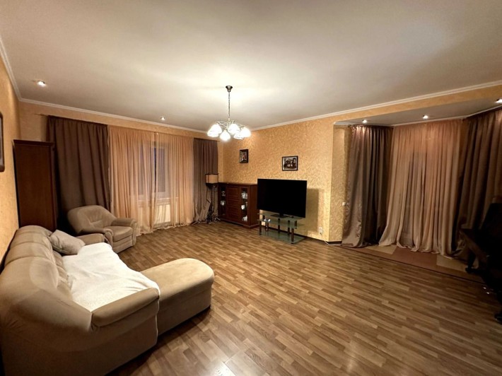 Продам добротний будинок 320 м2 на Соколівці. - фото 1