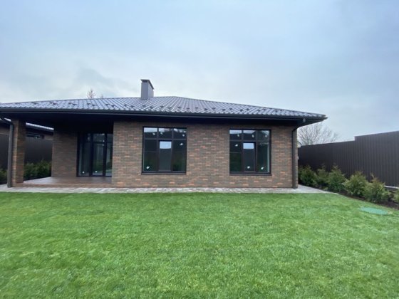 Будинок з чорновим ремонтом/газ/автонавіс/від забудовника Шевченково