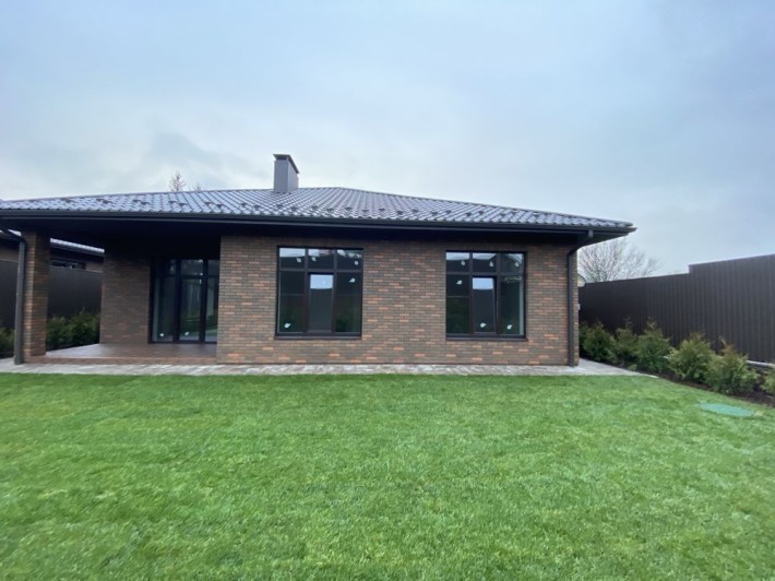 Будинок з чорновим ремонтом/газ/автонавіс/від забудовника - фото 1