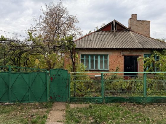 Продається будинок у селі Вільному — 101м², великий двір і садок. Вольное