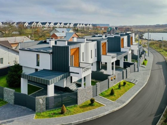 Продаж котеджу Сокільники  Lake House Sokilnyky Сокільники