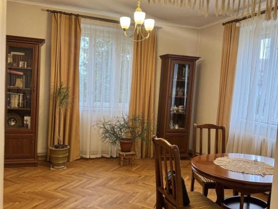 Продам будинок Винники в супер локації (озеро, костел) Винники