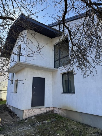 Будинок у Винниках, ділянка 5,5 соток, зручний заїзд - фото 1