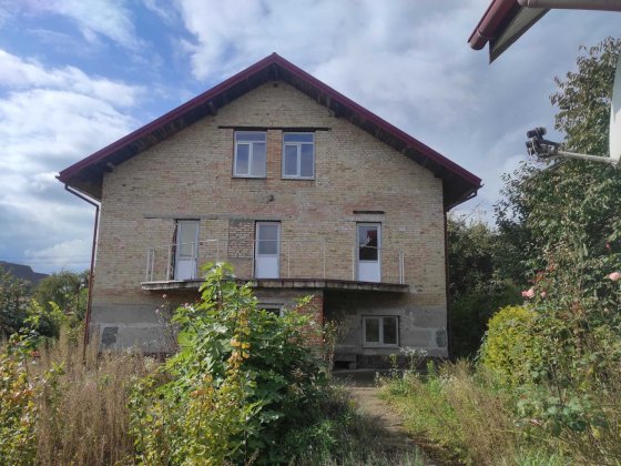 ЦІНА ВНИЗ! Будинок с.Солонка, 250 м.+мансарда, чудова локація. Солонка