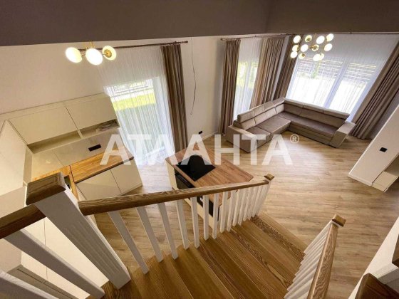 Продаж котеджу з новим сучасним ремонтом в Брюховичах. Брюховичи