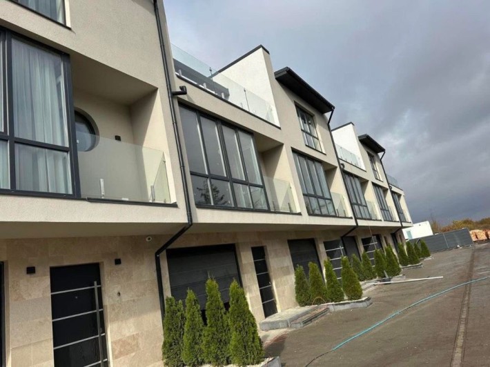 Продаж котеджу/будинку - фото 1