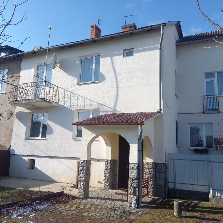 Продам частину будинку м.Самбір - фото 1