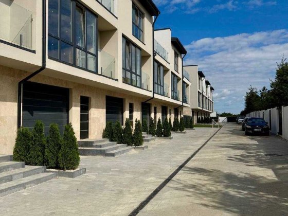 Котедж – британська якість у передмісті Львова (с. Сокільники) Сокільники