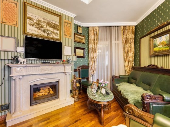 Будинок /Маєток  з виходом у  ліс / Східниця / Львівська область Сходница