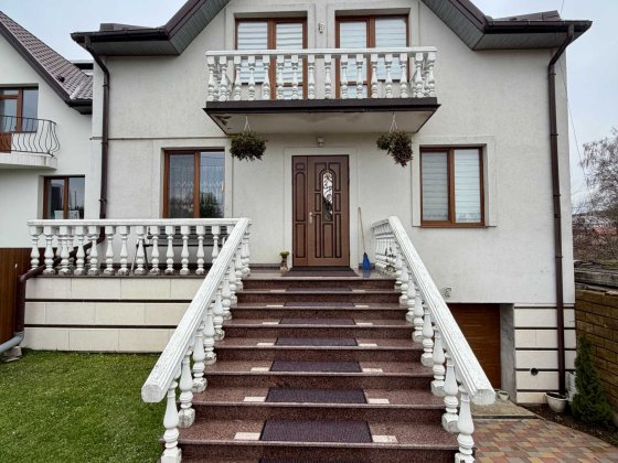 Будинок 208 м2 з подвірям гараж 5 кімнат Моршин біля озера Моршин