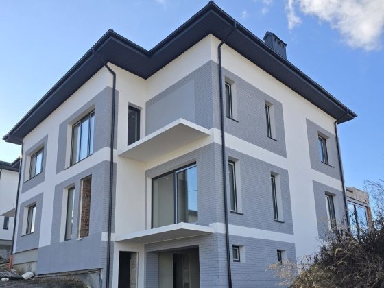 КМ DreamДім! Будинок Вашої мрії! Зубра